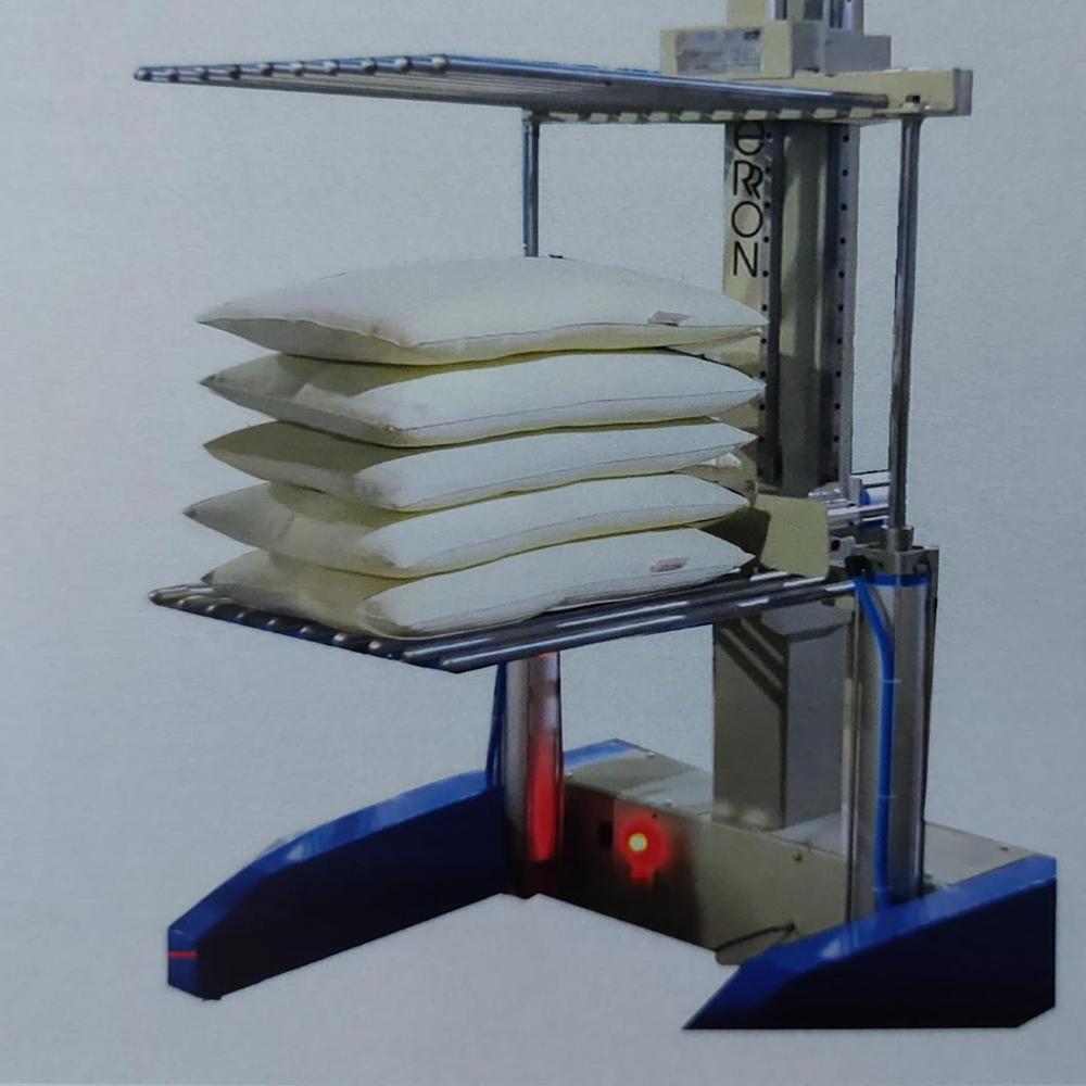 Multipillow Packing Machine - Automatic Grade: Semi-Automatic