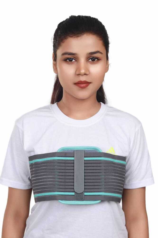छाती बाइंडर्स