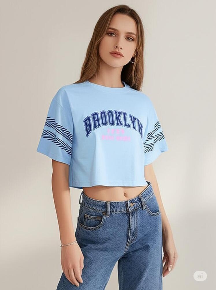 Oversized Printed Crop Top - Feature: Washable