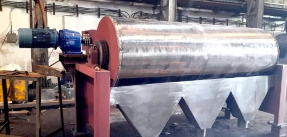 Permanent Wet Drum Magnetic Separator - Application: Indusriial