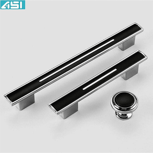 Cabinet Handle - Color: Silver