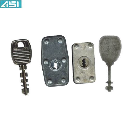 Warded Lock - Color: Silver
