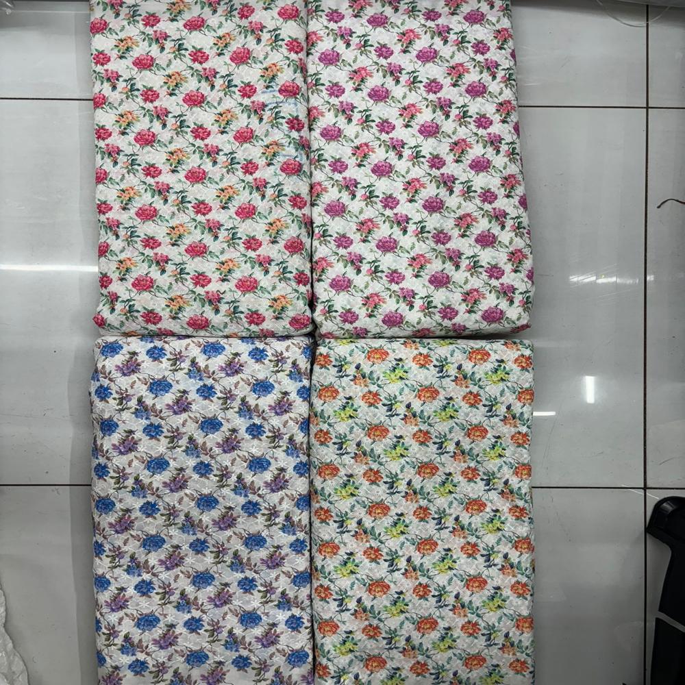 Allover Digital Print - Attributes: Washable