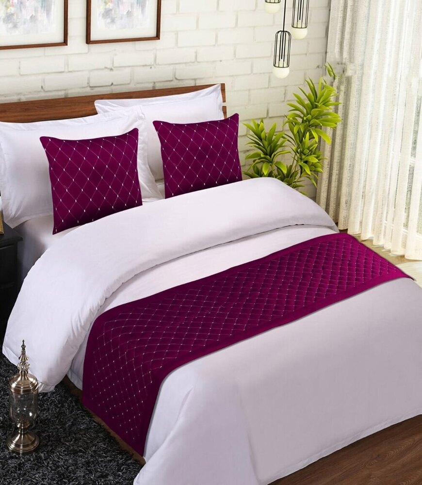 Quilted Synthetic Bed Runner - Color: White & Pink