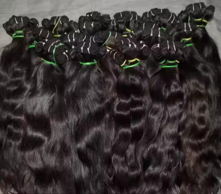 Black Indian Remy Human Hair, for Parlour, Packaging Size: 10 Inch to 30 Inch