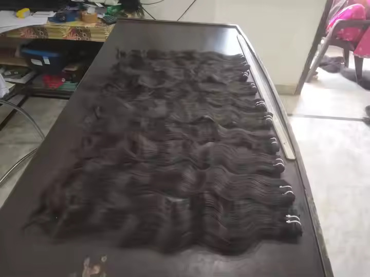 Black Indian Remy Human Hair, for Parlour, Packaging Size: 10 Inch to 30 Inch