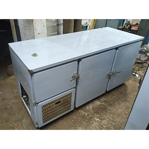 Under Counter Refrigerator - Capacity: 500 Ltr