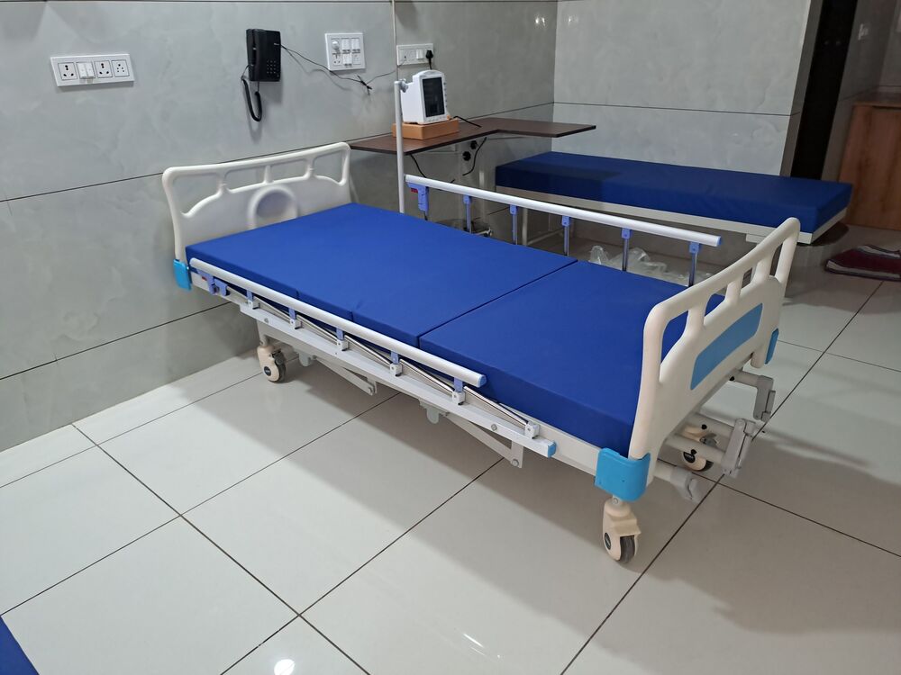Icu Electric Hospital Bed - Color: White