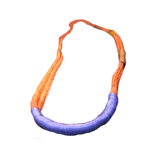 फेररेटर्रो ब्लैक बेल्ट स्लिंग्स