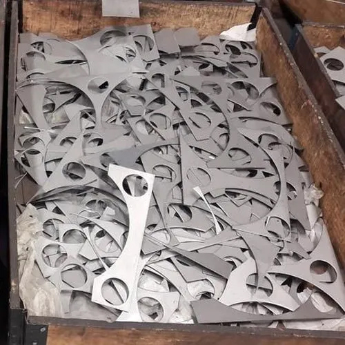 Ss Plate Cutting Scrap - Color: Silver