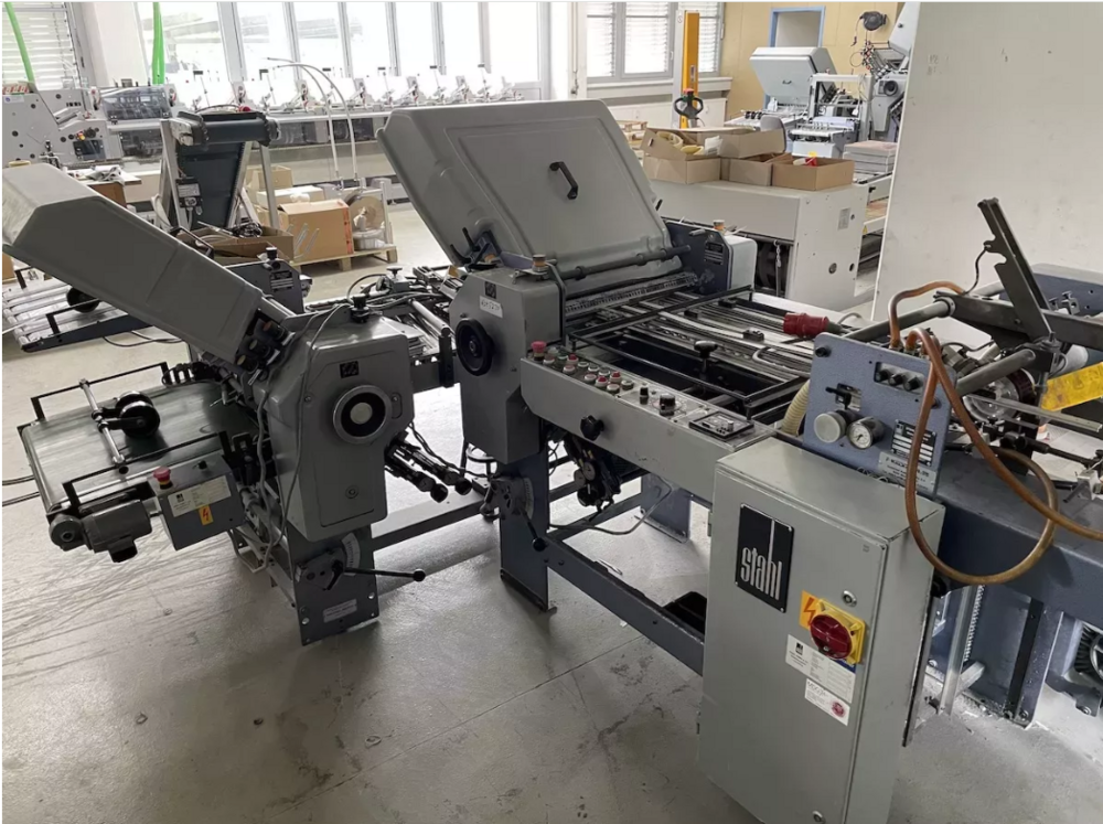 STAHL 52 4+4 WITH FLAT PILE FEEDER