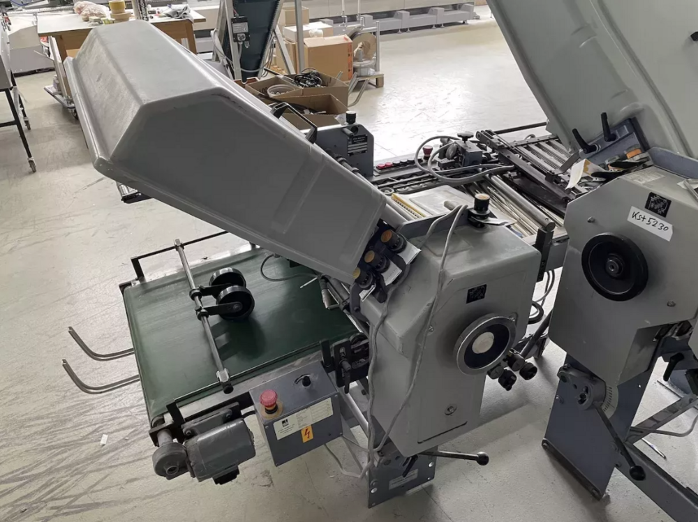Stahl 52 4+4 With Flat Pile Feeder