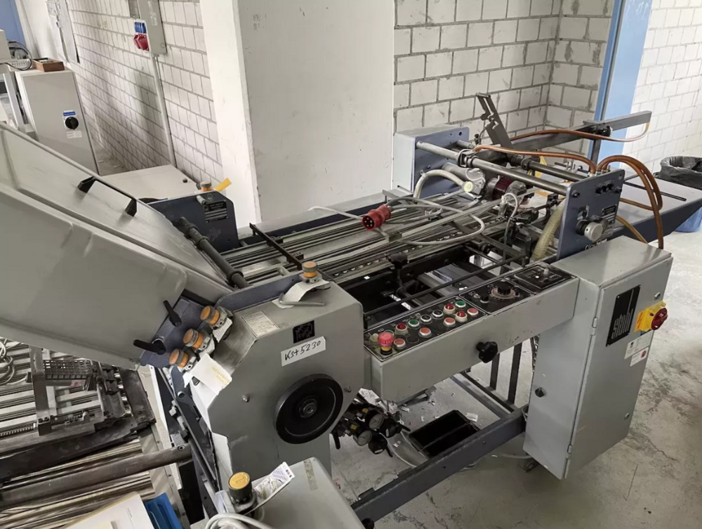 Stahl 52 4+4 With Flat Pile Feeder
