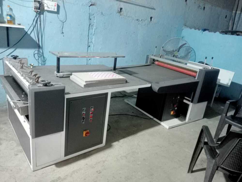 Megabound Semi Automatic Case Maker - Manufacturing Year: 2016