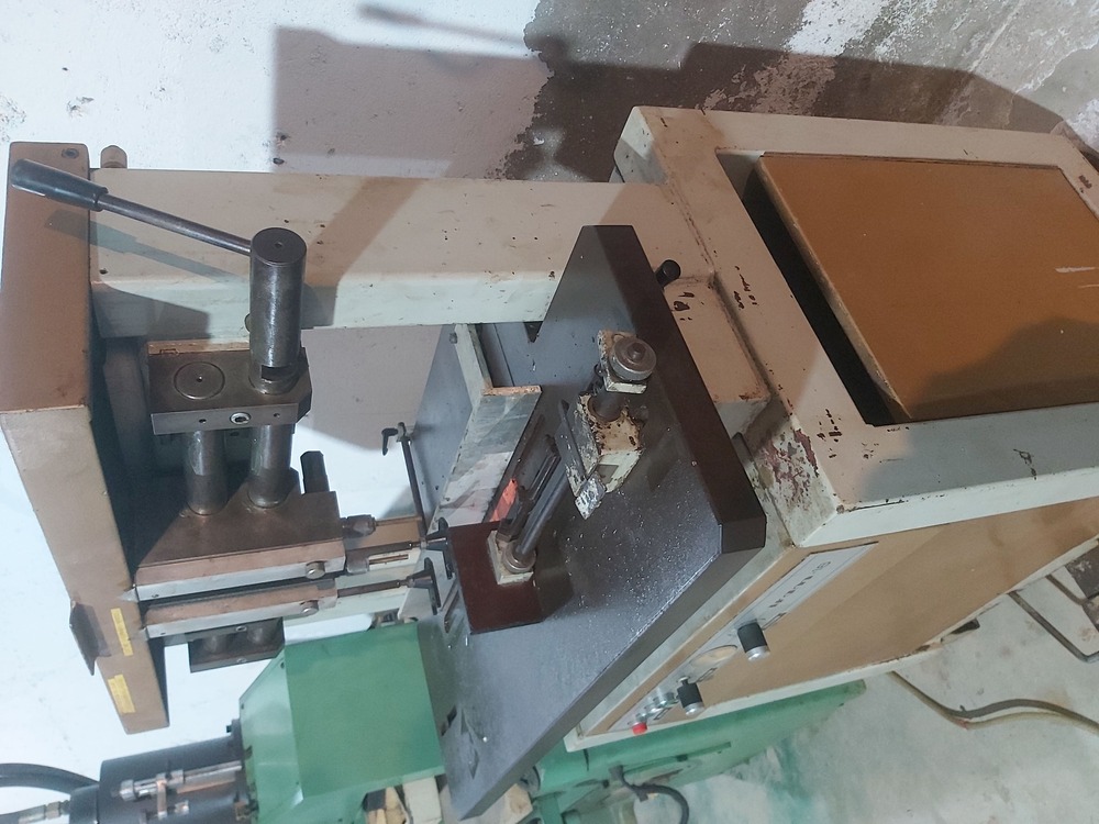 IRAM 16 PAPER DRILLING MACHINE