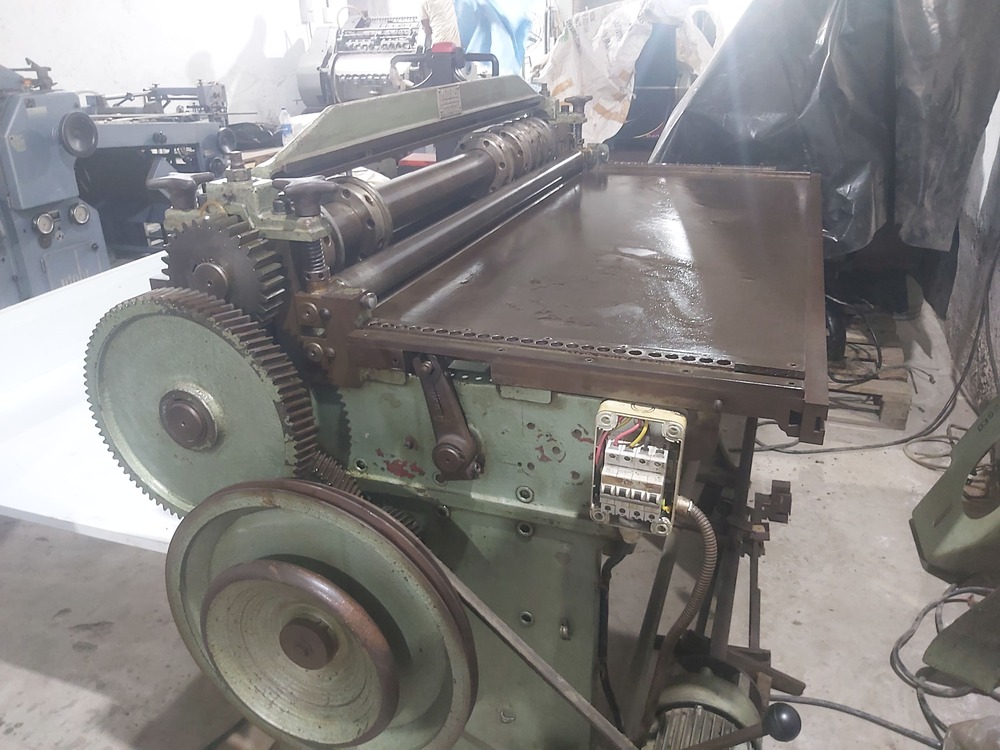 KOLBUS BOARD CUTTER