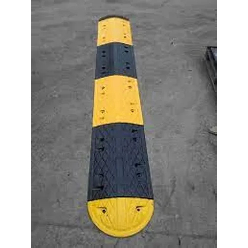 Rubber Speed Hump - Color: Black And Yellow