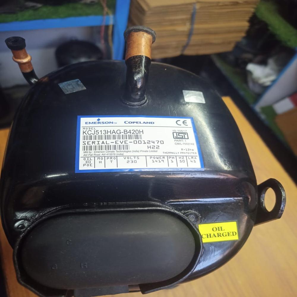 Kcj 513 Emerson Copeland Hermetic/reciprocating Compressor - Color: Black