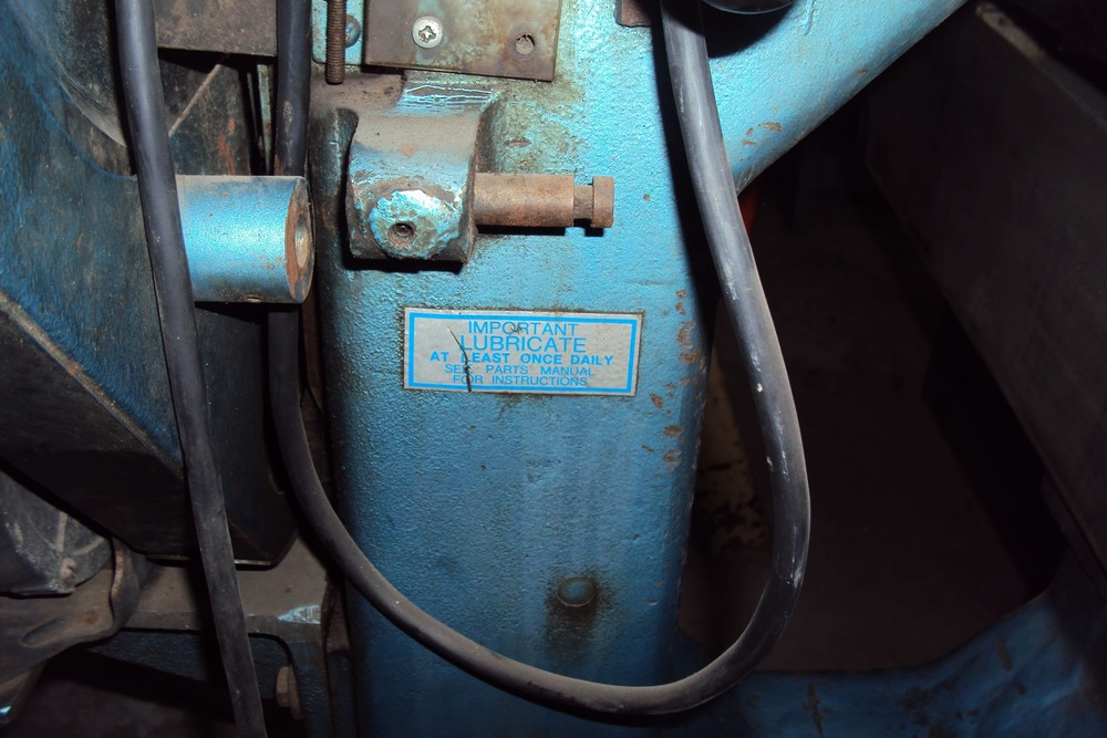 Acme Pinning Machine
