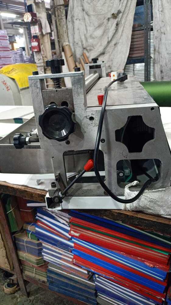 Hot Melt Glueing Machine (China New)