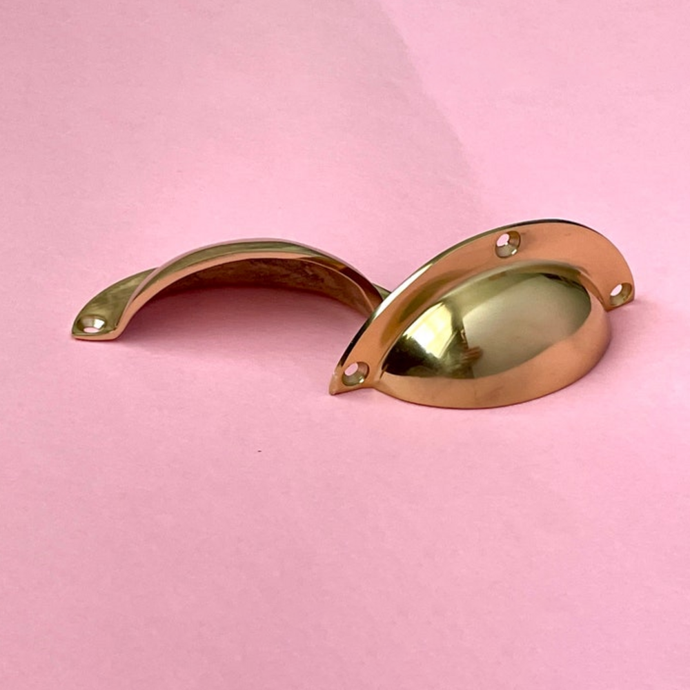 Whisper Brass Lip Pull Handle | Cup Handle | Shell Pull | Kitchen Handle | Replacement Drawer Handle | Cupboard Handle - Color: Matte Gold