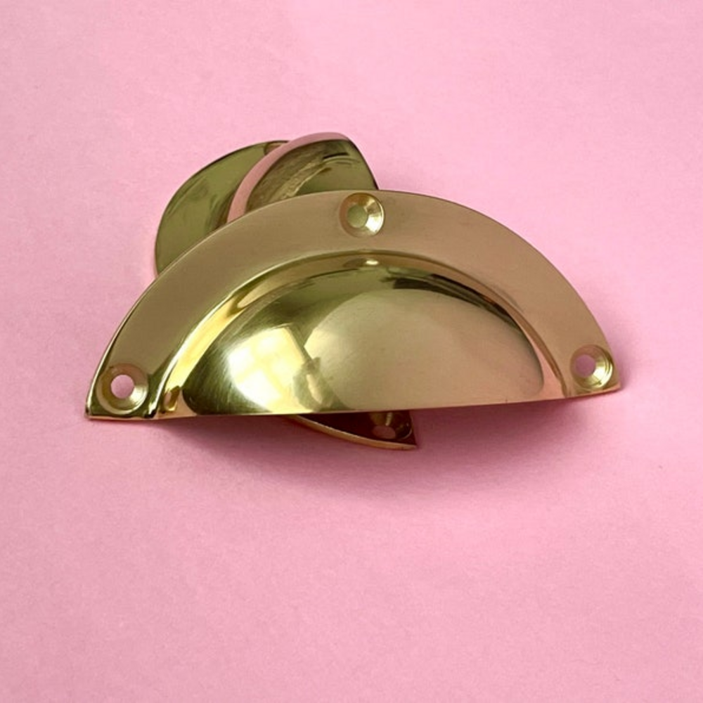 Whisper Brass Lip Pull Handle | Cup Handle | Shell Pull | Kitchen Handle | Replacement Drawer Handle | Cupboard Handle - Color: Matte Gold