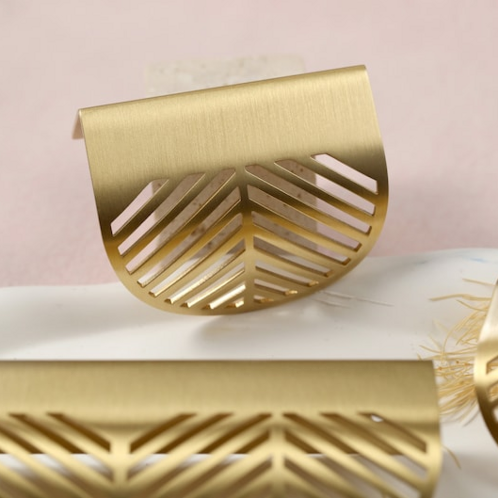 Snowlynx Lip Pull Handle | Modern Kitchen Cabinet Pull | Invisible Pull | Dresser Handle | Hollow Handle | Wardrobe Handle | Luxurious Cupboard Pull | Curved Pull | Leaf Handle