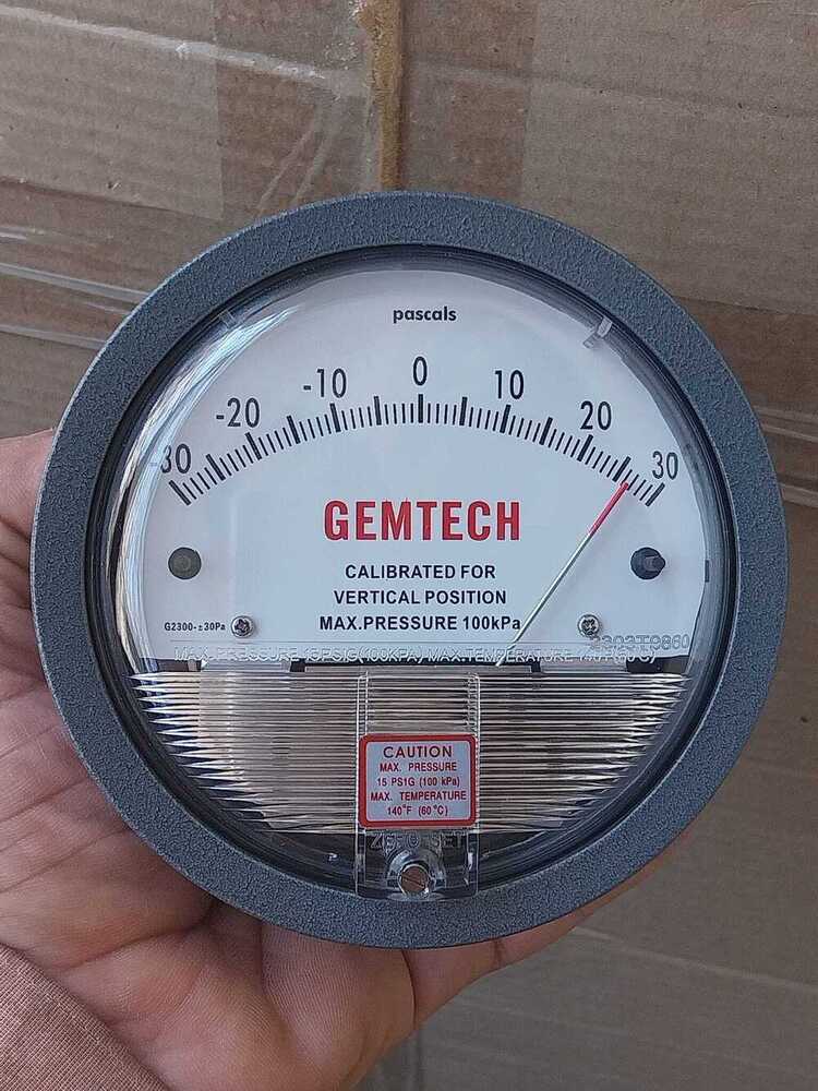 GEMTECH_INSTRUMENTS SERIES G2300 DIFFERENTIAL PRESSURE GAUGE CM OF WATER ZERO CENTER