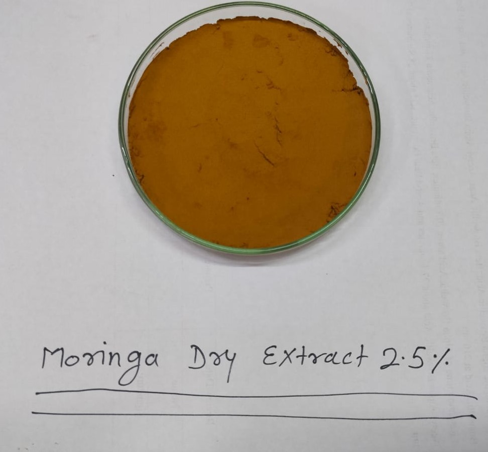 Moringa Leaf Powder - Color: Green
