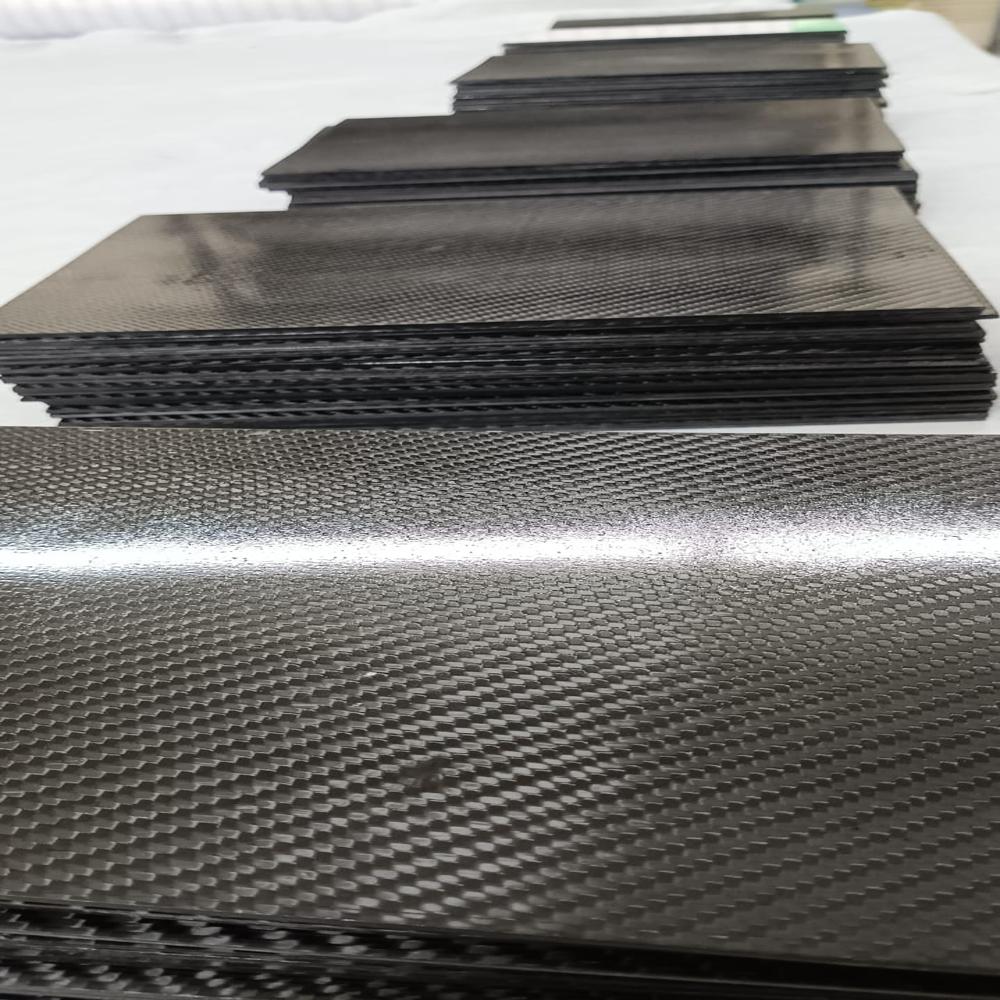 Carbon Fiber Sheet 500x500x3mm - Color: Black