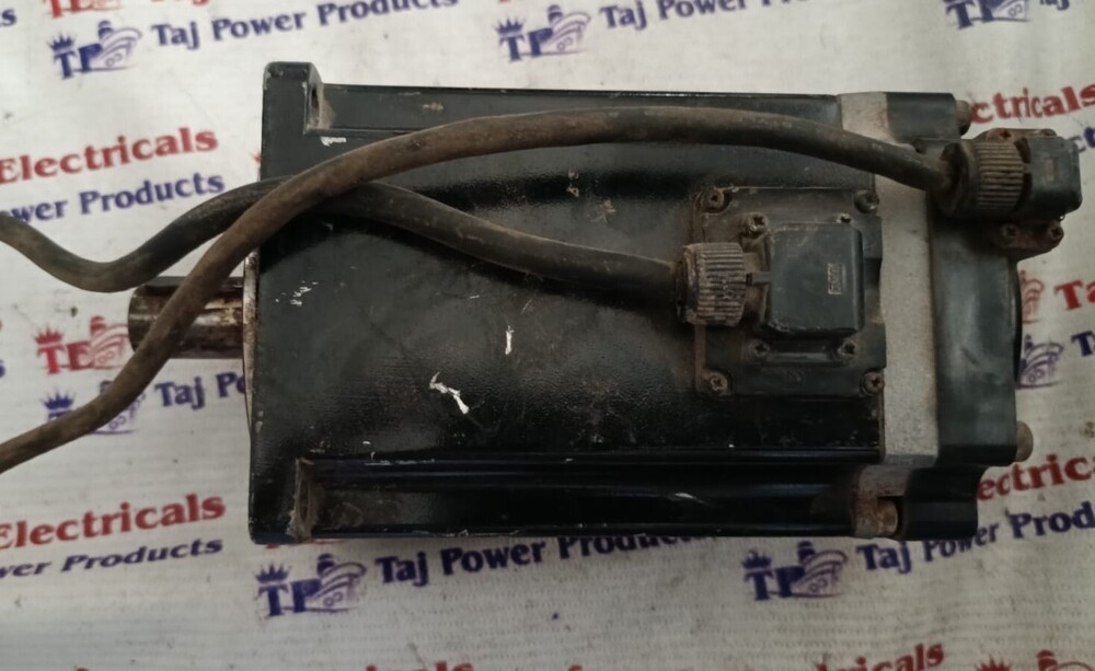 SANYON DENKI R2AAB8100HXH29M SERVO MOTOR