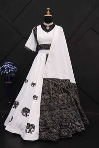 MARRIGE WEAR Ladies lehenga