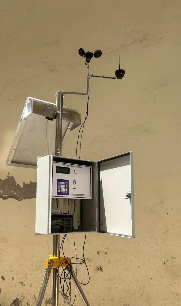 Automatic Weather Station - Durable Weatherproof Design | High Precision Sensors, Solar Powered, User-friendly Interface