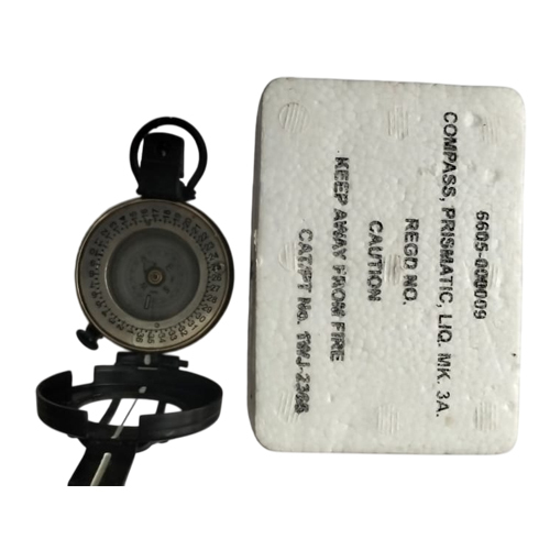 Liquid Prismatic Compass - Color: Silver
