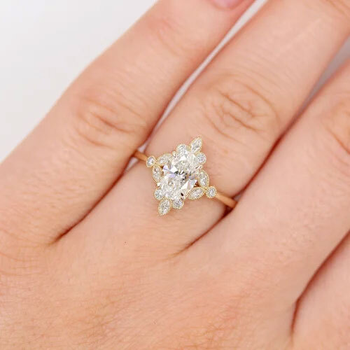 The Harlow Ring (Oval) in Yellow Gold with 1.12ct Lab-Grown Diamond