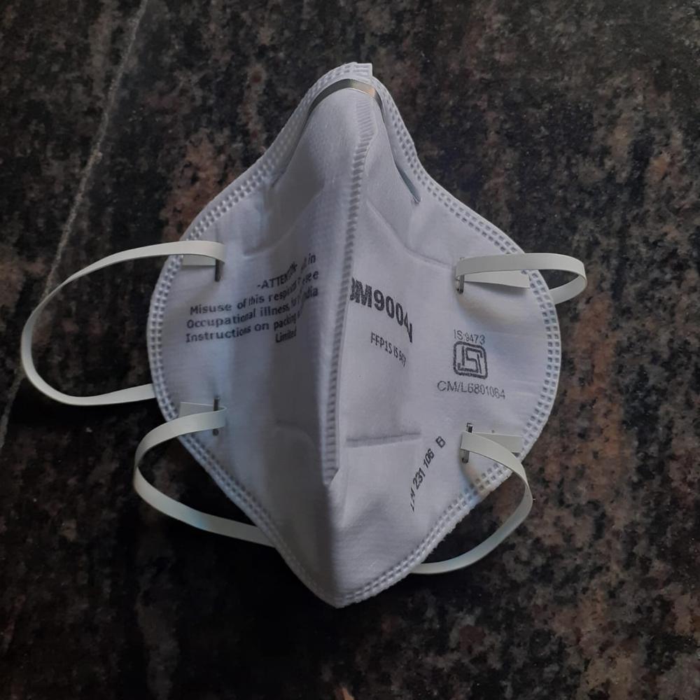 3M 9004 IN Respirator White color face mask 