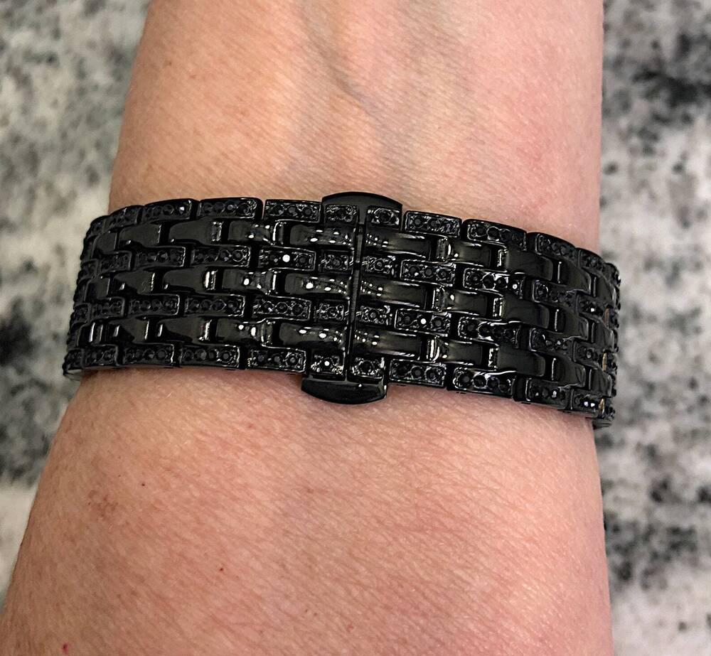 Luxury Custom Black Round-Cut Moissanite Apple Watch