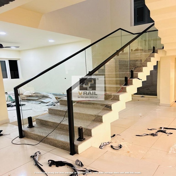 Durable Stainless Steel Railing for Stairs