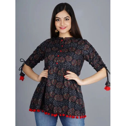 Ladies Fancy Top - Design: Printed