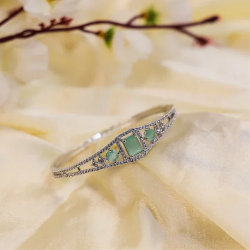 Avanya Noor Mint Green Bracelet - Gender: Women