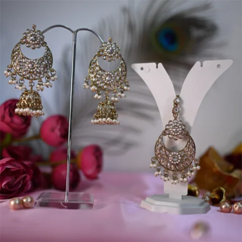 Maharani Noor White Chandbalis Jhumkis With Tikka