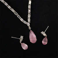 Chandani Noor Pendant Set