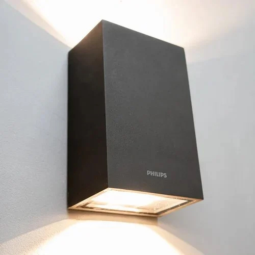 Philips Propulsio Wall Light - Color: Black