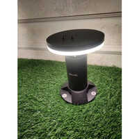 Sumang Outdoor Garden Lamp - Color: Black