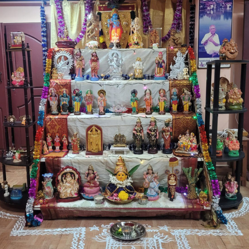 5 Steps Metal Golu Stand