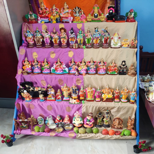 5 Steps Metal Golu Stand