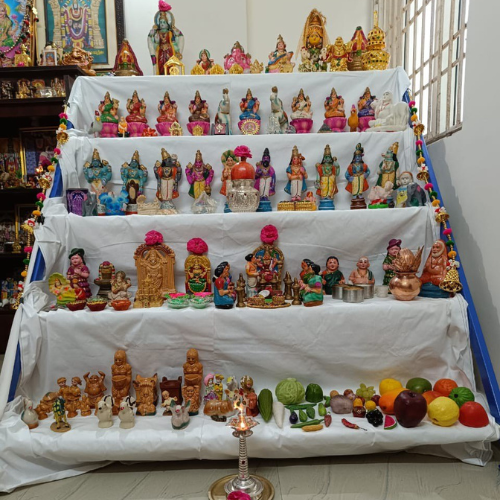 5 Steps Metal Golu Stand