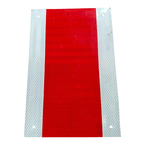 Vehicle Red Reflector Plate - Application: Sign Board