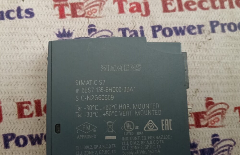 SIEMENS 6ES7 135-6HD00-0BA1 PLC
