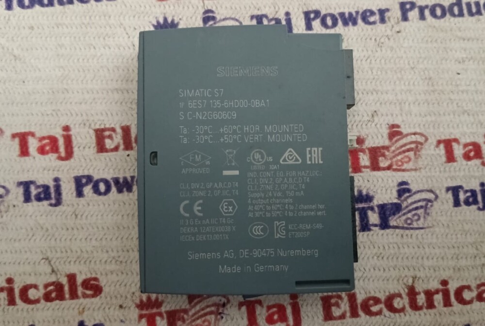 SIEMENS 6ES7 135-6HD00-0BA1 PLC